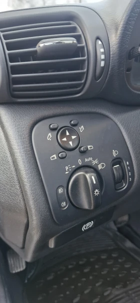 Mercedes-Benz C 220 Като нов! - 2100 € / 4107.24 лв. - 18202306 13 | Car24.bg Mercedes-Benz C 220 Като нов! - 2100 € / 4107.24 лв. - 18202306 13