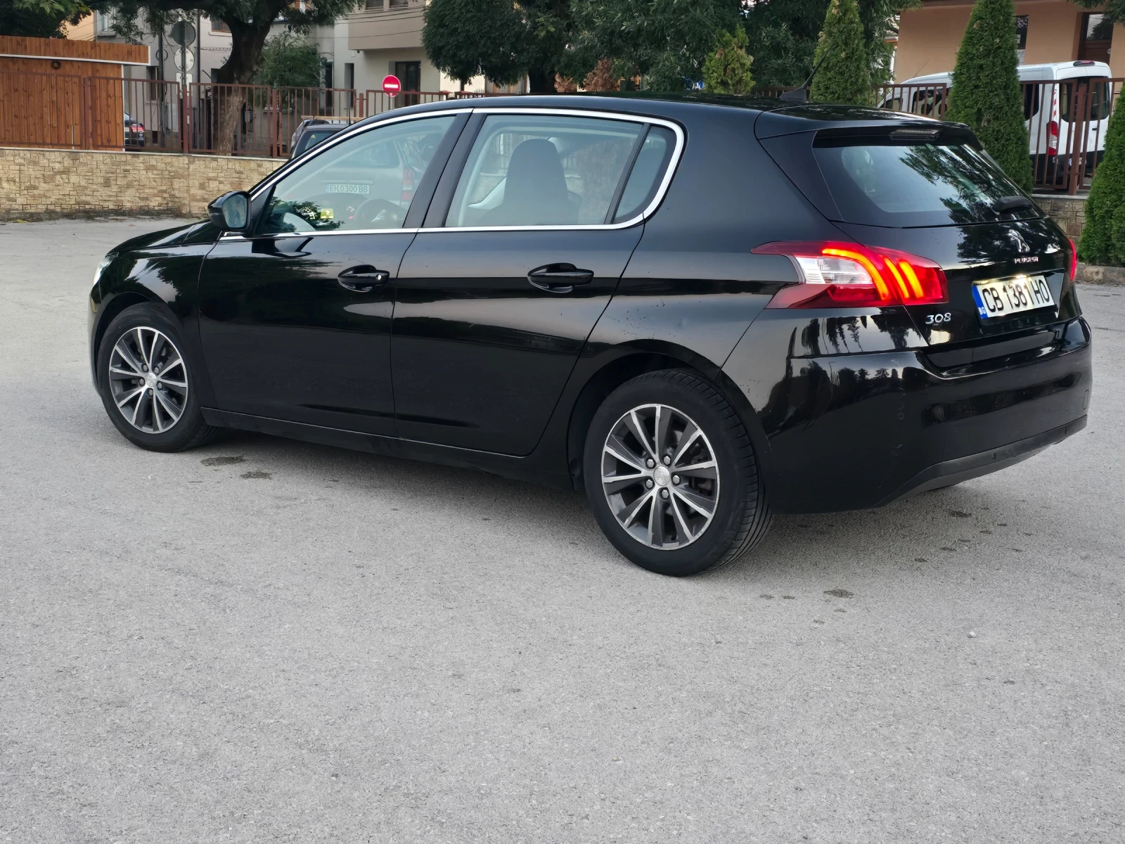 Peugeot 308 1.6 HDI ALLURE - изображение 4 | Auto.bg Peugeot 308 1.6 HDI ALLURE - изображение 4