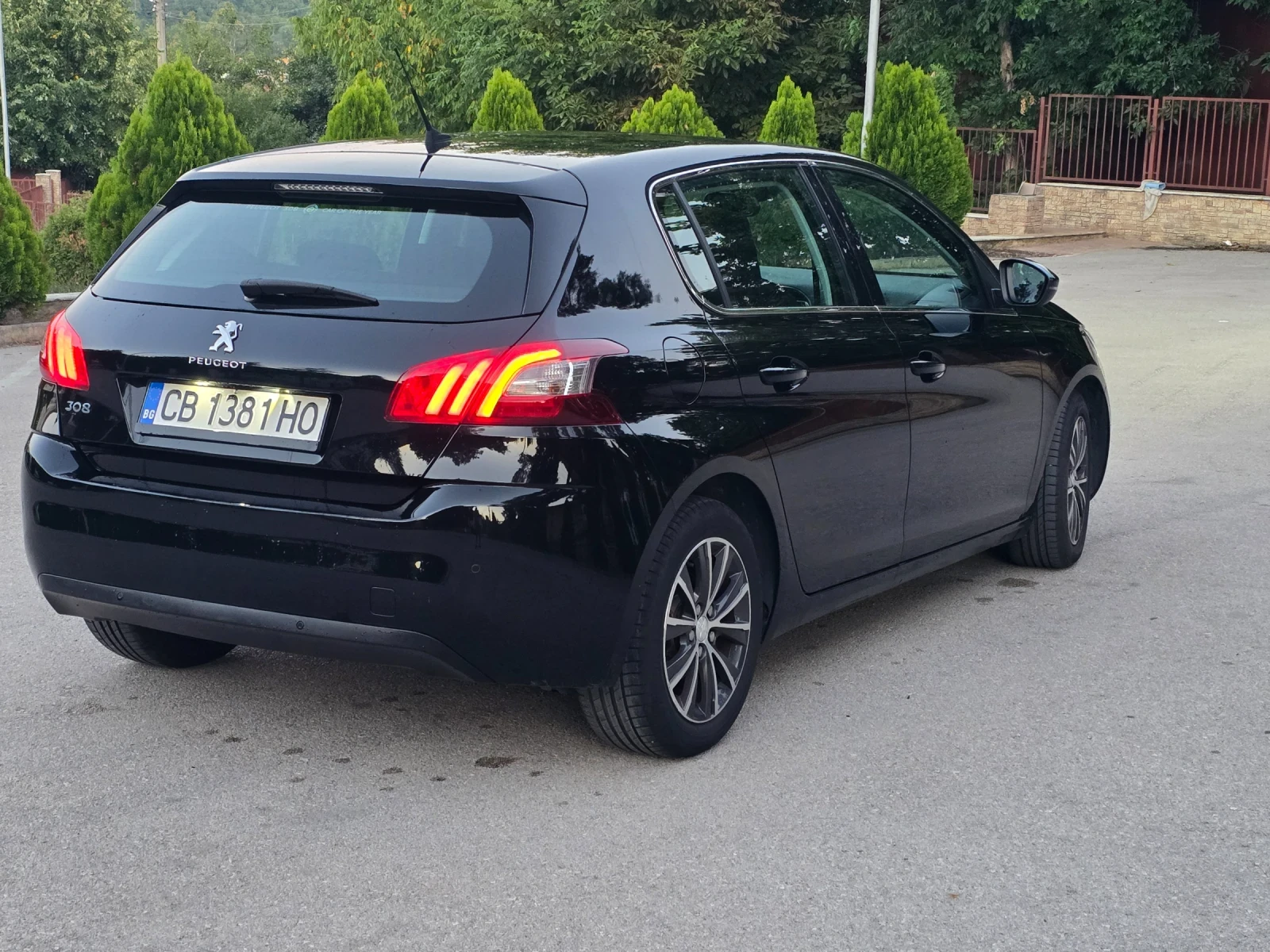 Peugeot 308 1.6 HDI ALLURE - изображение 5 | Auto.bg Peugeot 308 1.6 HDI ALLURE - изображение 5