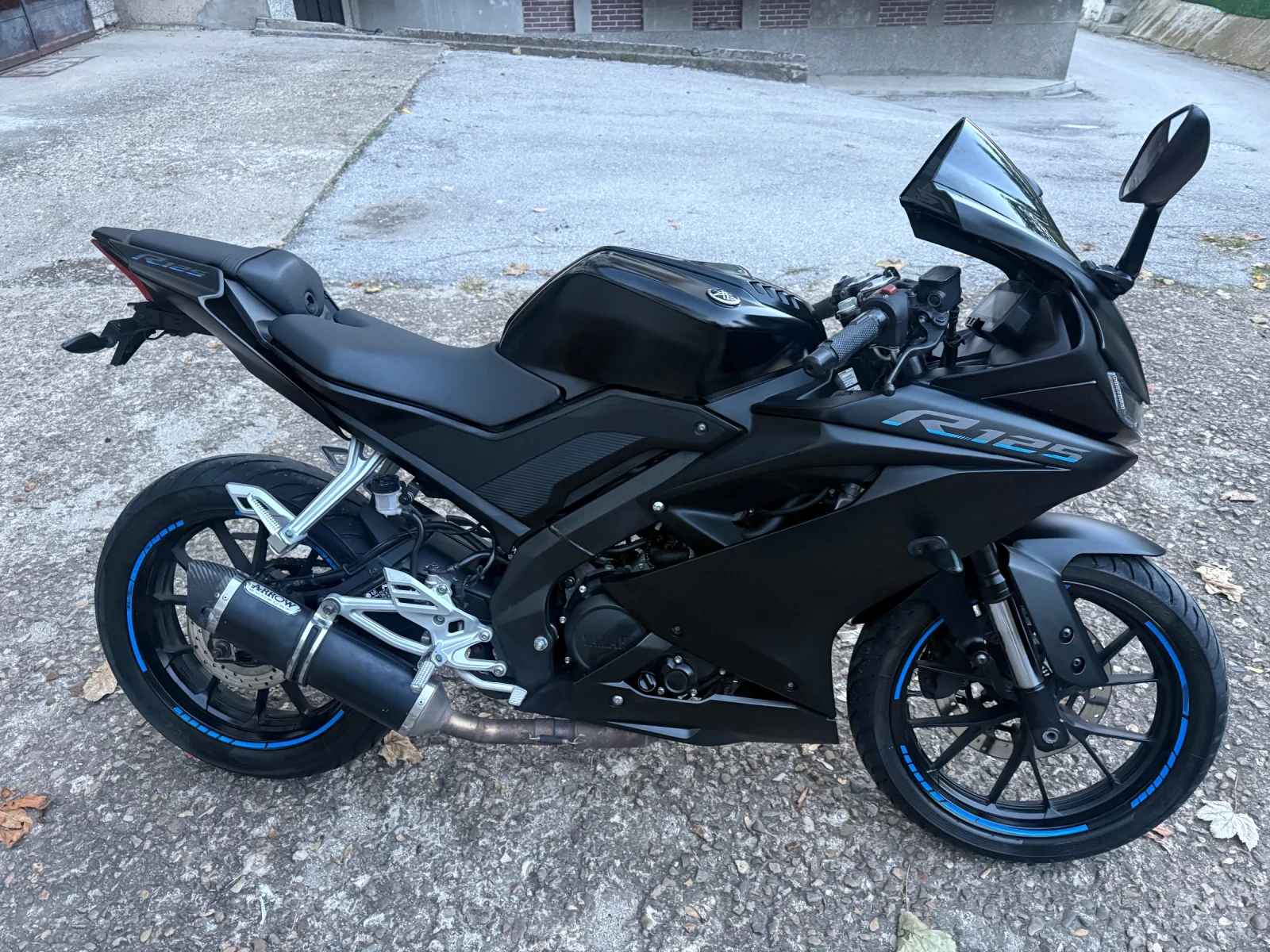 Yamaha Yzf 125 R - изображение 4 | Auto.bg Yamaha Yzf 125 R - изображение 4