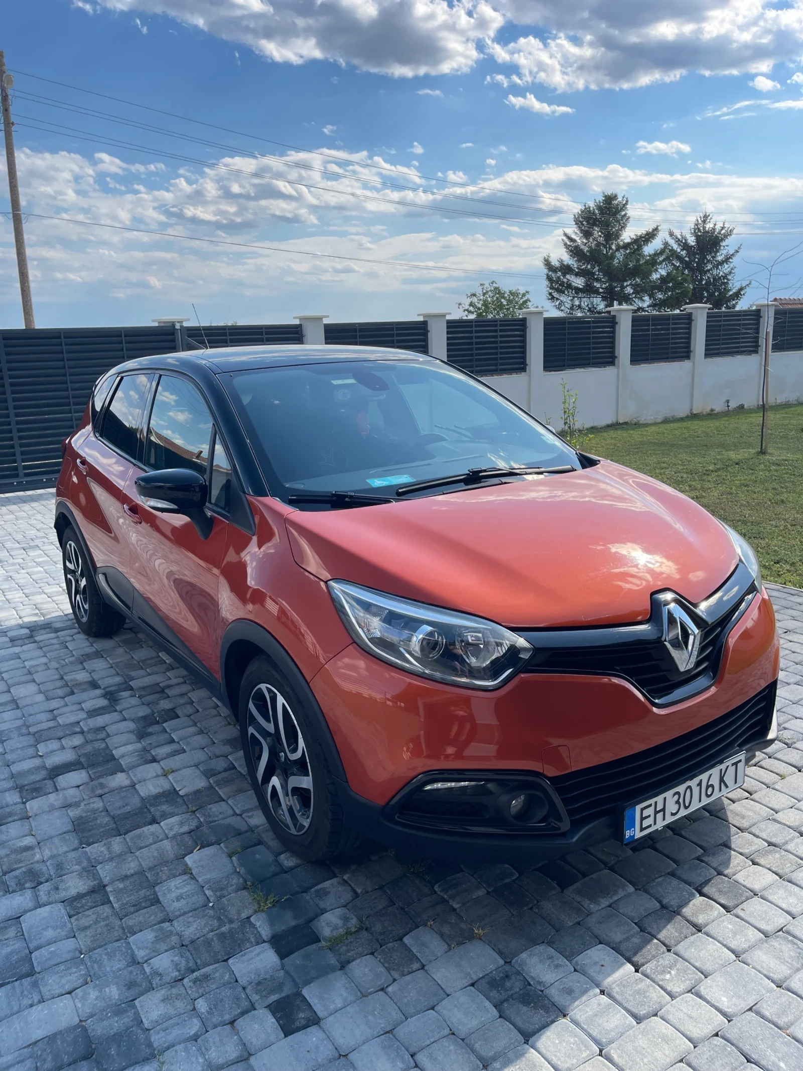 Renault Captur 1.2 TCe Автоматик  - изображение 2 | Auto.bg Renault Captur 1.2 TCe Автоматик  - изображение 2