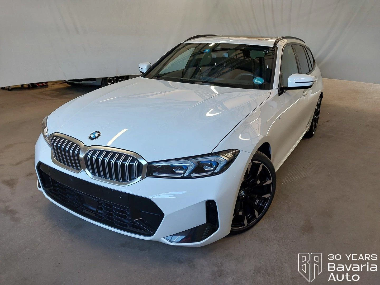 BMW 320 d Touring Sportautomatic | Auto.bg — изображение 1 BMW 320 d Touring Sportautomatic | Auto.bg — изображение 1