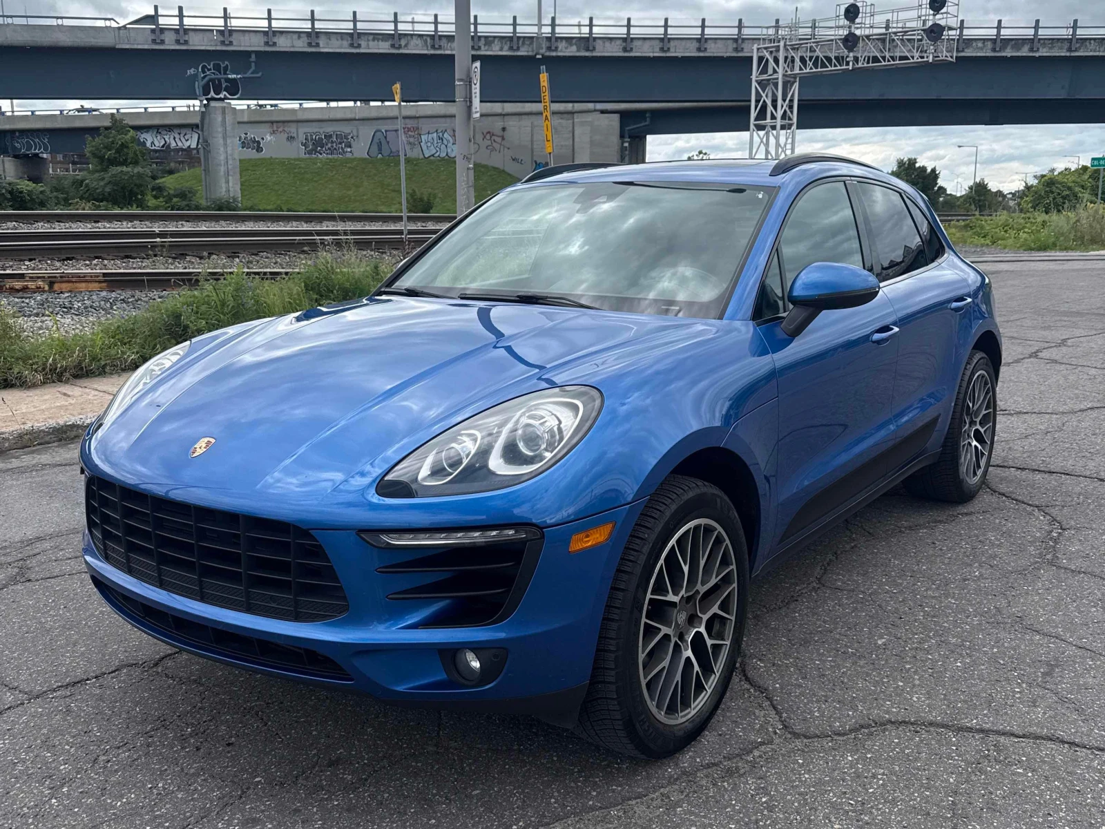 Porsche Macan * AWD * CARFAX * ЦЕНА ДО БГ | Auto.bg — изображение 1 Porsche Macan * AWD * CARFAX * ЦЕНА ДО БГ | Auto.bg — изображение 1