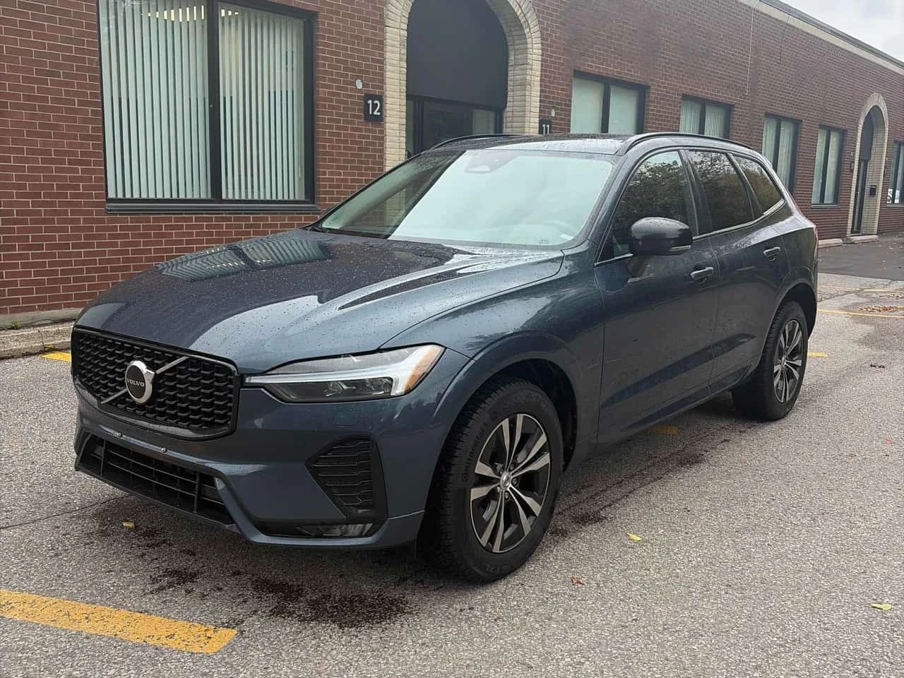 Volvo XC60 * Core Dark Theme * CARFAX * БЕЗ ПЪРВОНАЧАЛНА ВНОС | Auto.bg — изображение 1 Volvo XC60 * Core Dark Theme * CARFAX * БЕЗ ПЪРВОНАЧАЛНА ВНОС | Auto.bg — изображение 1