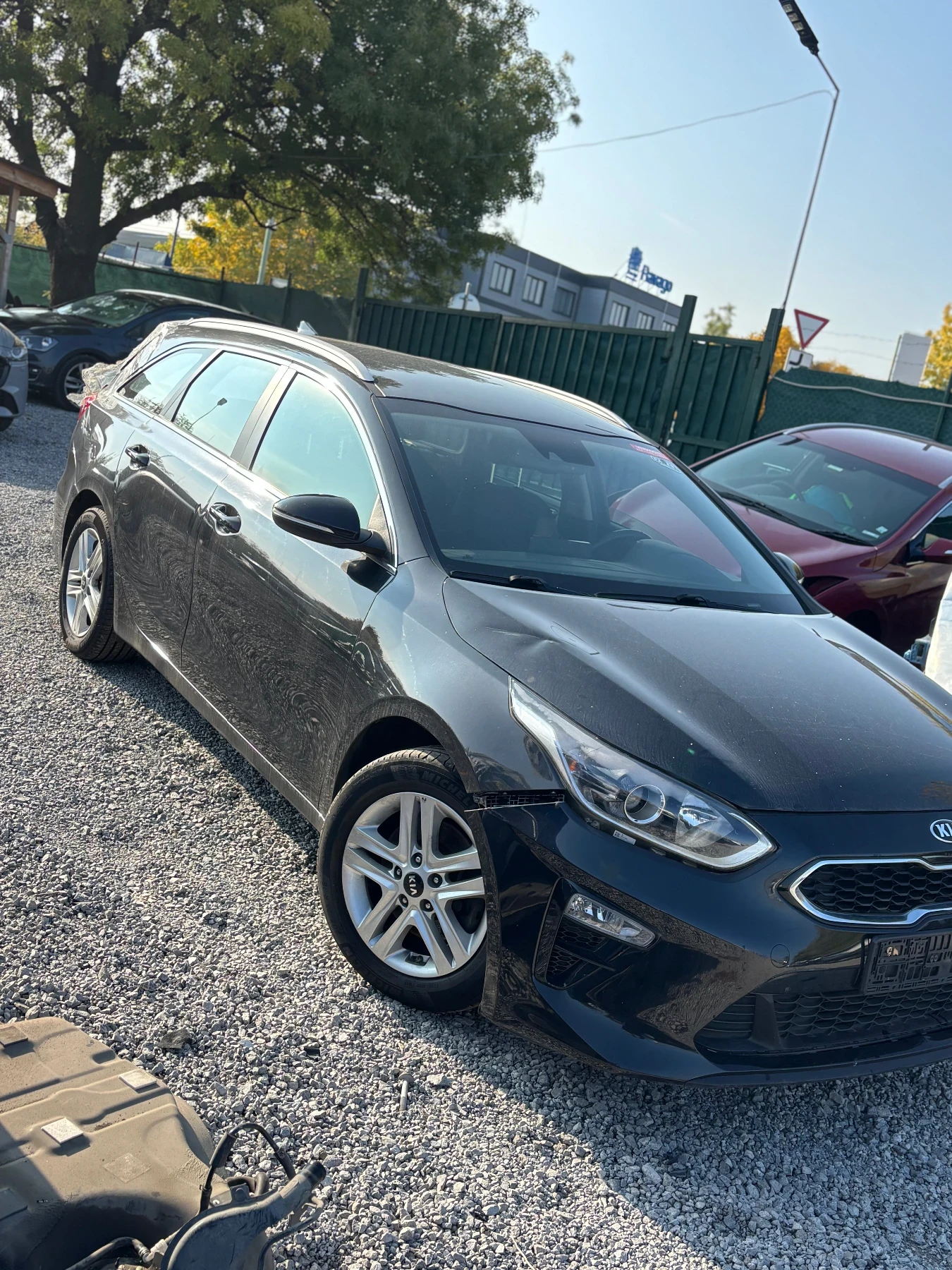 Kia Ceed 1.4 турбо Automatic  - изображение 3 | Auto.bg Kia Ceed 1.4 турбо Automatic  - изображение 3