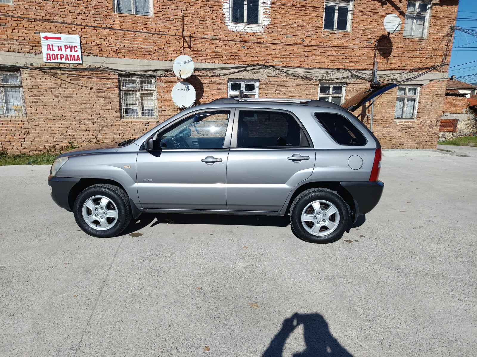 Kia Sportage 2.0crd 4x4 - изображение 3 | Auto.bg Kia Sportage 2.0crd 4x4 - изображение 3