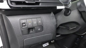 Hyundai Staria 1.6 HEV Inspiration* 360* ОБДУХВАНЕ* КРАЙНА ЦЕНА - 38099 € / 74515.17 лв. - 83784371 12 | Car24.bg Hyundai Staria 1.6 HEV Inspiration* 360* ОБДУХВАНЕ* КРАЙНА ЦЕНА - 38099 € / 74515.17 лв. - 83784371 12