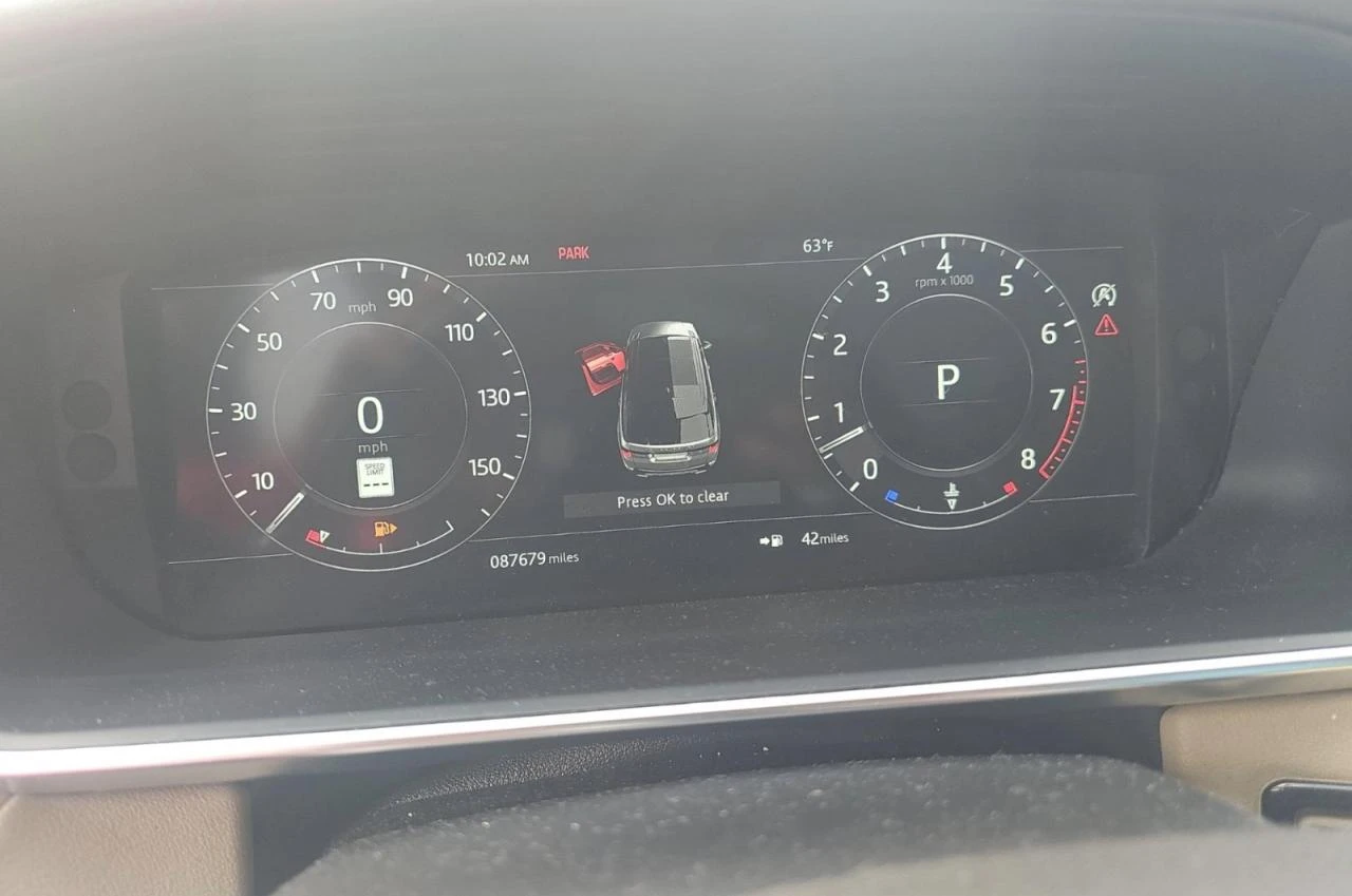 Land Rover Range Rover Sport * SE* 4x4* УНИКАТ* БЕЗ АНАЛОГ*  - изображение 8 | Auto.bg Land Rover Range Rover Sport * SE* 4x4* УНИКАТ* БЕЗ АНАЛОГ*  - изображение 8