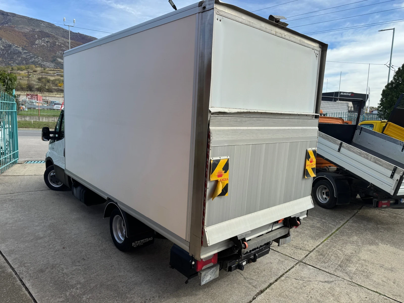 Iveco Daily 3.0HPI* 35C17* Климатик+ Печка* Падащ Борд - изображение 7 | Auto.bg Iveco Daily 3.0HPI* 35C17* Климатик+ Печка* Падащ Борд - изображение 7