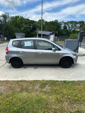 Honda Jazz - 2300 € / 4498.41 лв. - 60640234 5 | Car24.bg Honda Jazz - 2300 € / 4498.41 лв. - 60640234 5