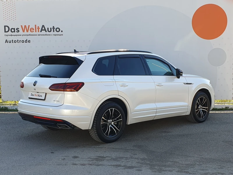VW Touareg R 3.0 V6 eHybrid 4MOTION - 54657 € / 106899.80 лв. - 40039953 1 | Car24.bg VW Touareg R 3.0 V6 eHybrid 4MOTION - 54657 € / 106899.80 лв. - 40039953 1