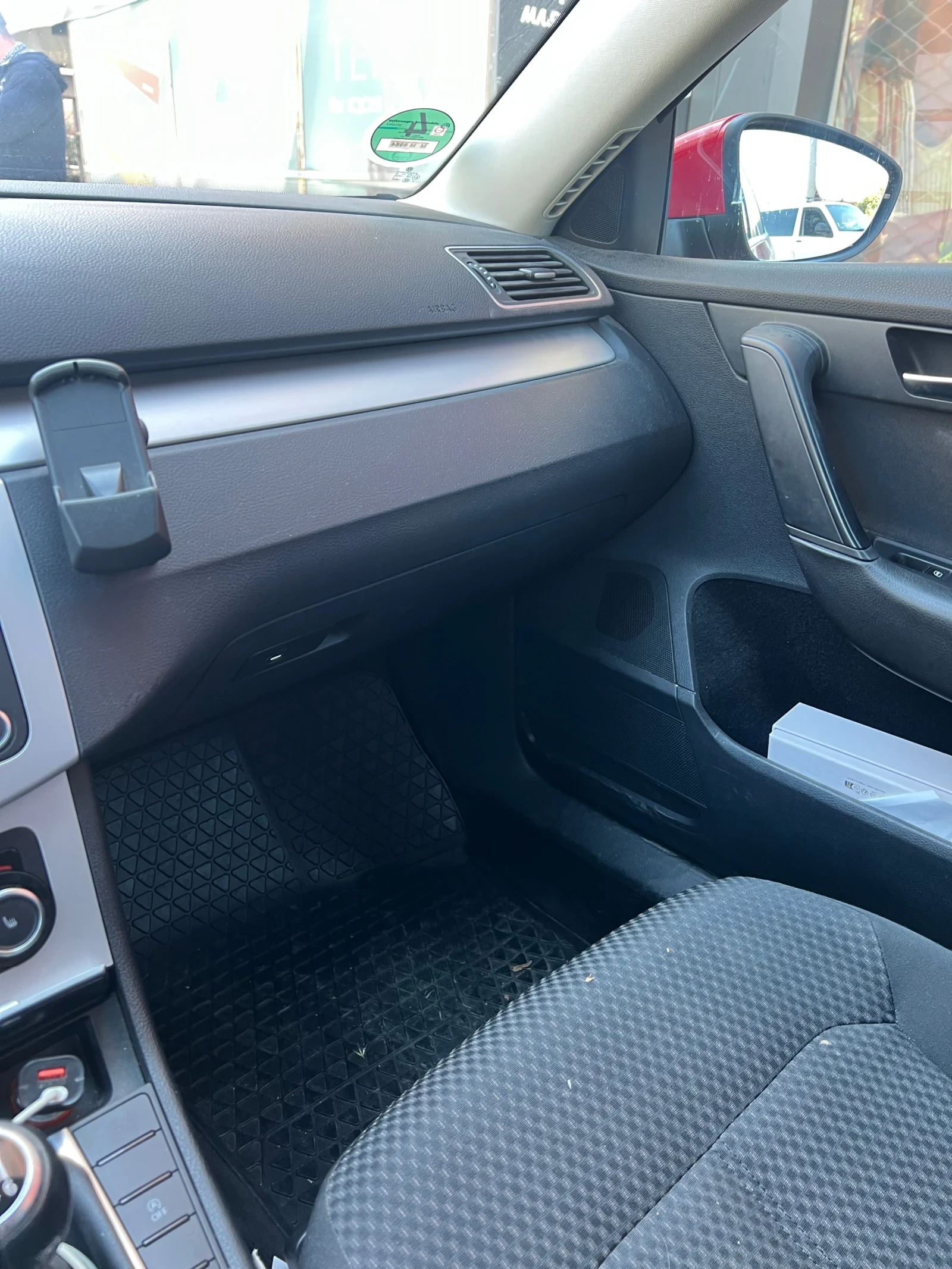 VW Passat 1.6 TDI - изображение 7 | Auto.bg VW Passat 1.6 TDI - изображение 7