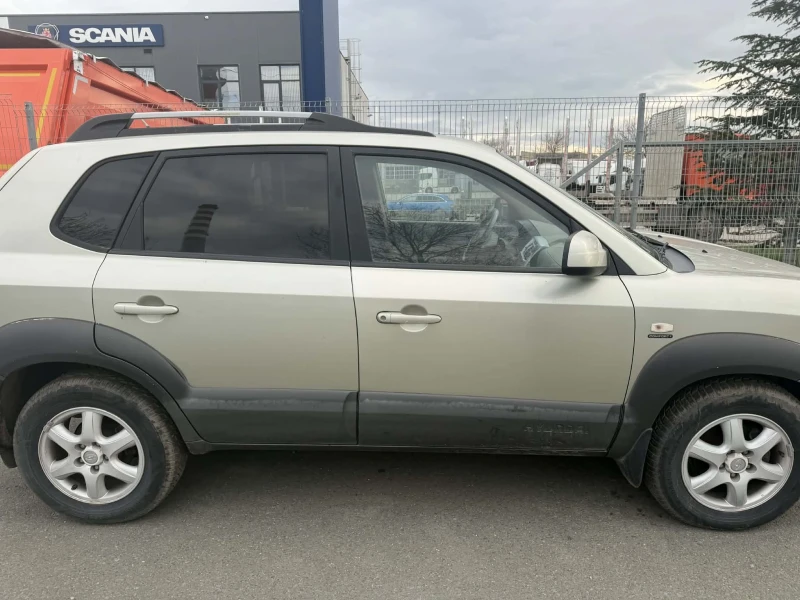 Hyundai Tucson - 3000 € / 5867.49 лв. - 77274897 1 | Car24.bg Hyundai Tucson - 3000 € / 5867.49 лв. - 77274897 1
