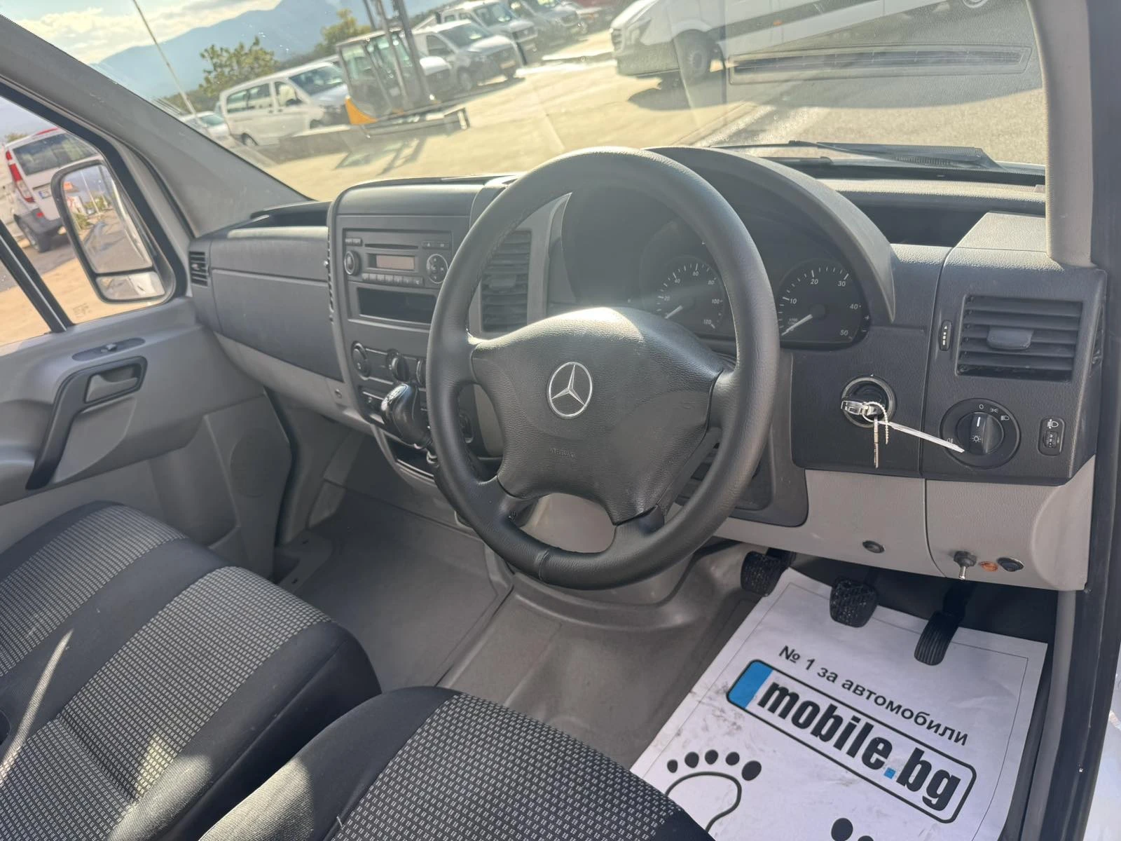 Mercedes-Benz Sprinter 311 Самосвал/6+ 1 места - изображение 9 | Auto.bg Mercedes-Benz Sprinter 311 Самосвал/6+ 1 места - изображение 9