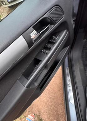 Opel Zafira undefined | Auto.bg — изображение 17 Opel Zafira undefined | Auto.bg — изображение 17