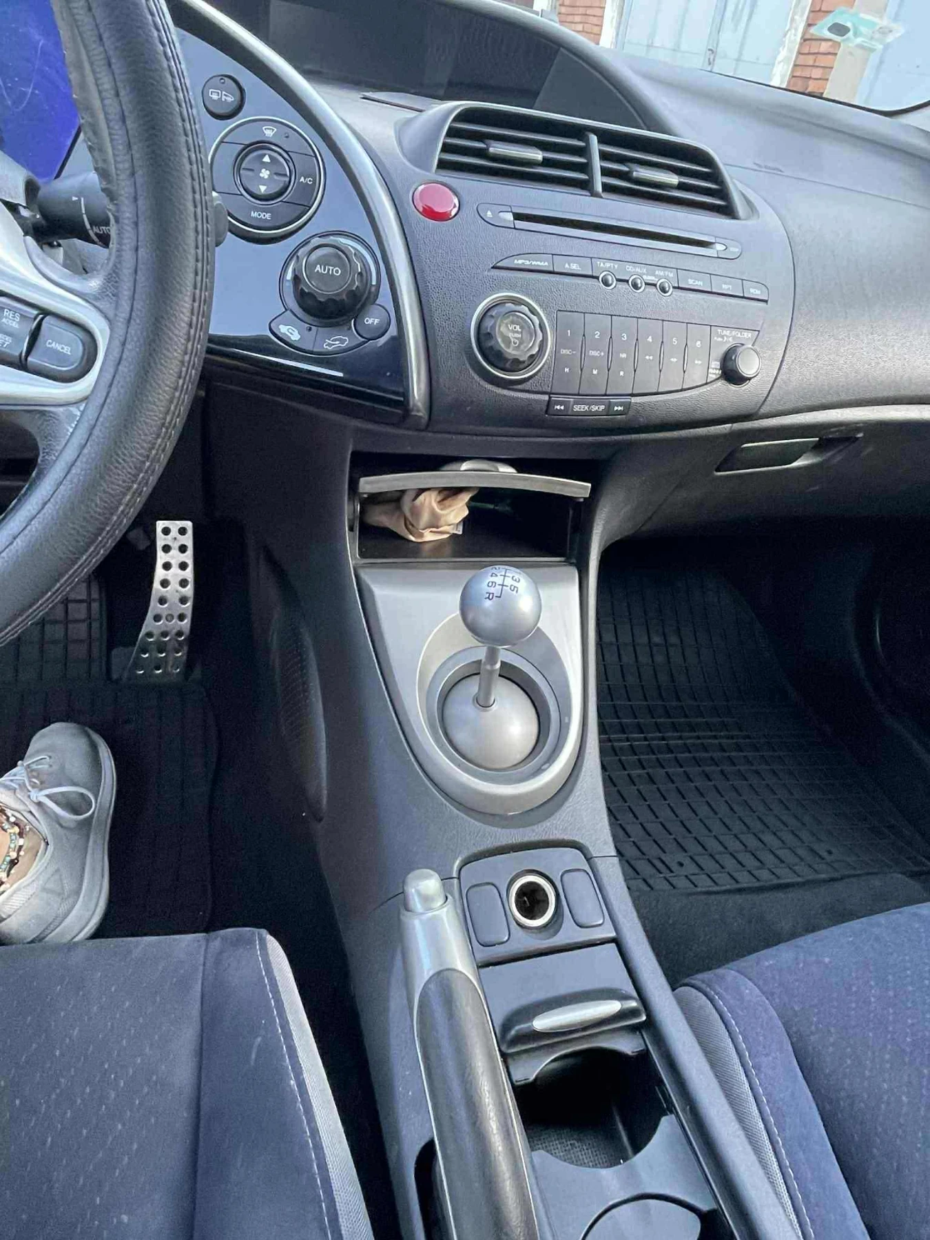 Honda Civic 8 - изображение 9 | Auto.bg Honda Civic 8 - изображение 9