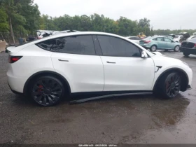 Tesla Model Y PERFORMANCE DUAL MOTOR ALL-WHEEL DRIVE | Auto.bg — изображение 2 Tesla Model Y PERFORMANCE DUAL MOTOR ALL-WHEEL DRIVE | Auto.bg — изображение 2