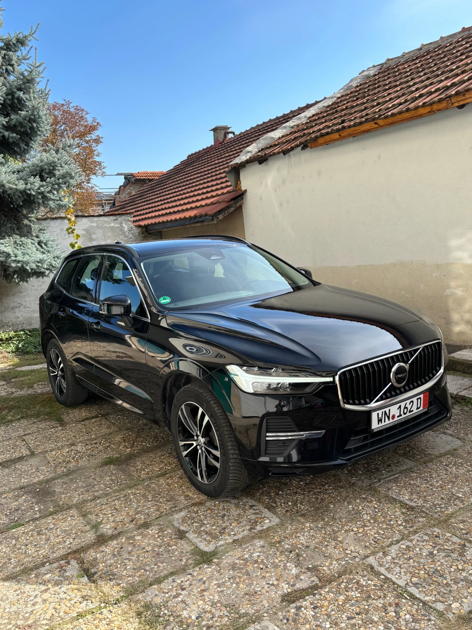 Volvo XC60 B4 D Geartronic Virtual/Kamera/AHK/19 Mild Hybrid  - изображение 2 | Auto.bg Volvo XC60 B4 D Geartronic Virtual/Kamera/AHK/19 Mild Hybrid  - изображение 2
