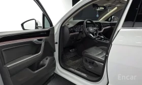 VW Touareg 3.0 TDI Prestige* HUD* Обдух* Люк - 25699 € - 95876733 10 | Car24.bg VW Touareg 3.0 TDI Prestige* HUD* Обдух* Люк - 25699 € - 95876733 10