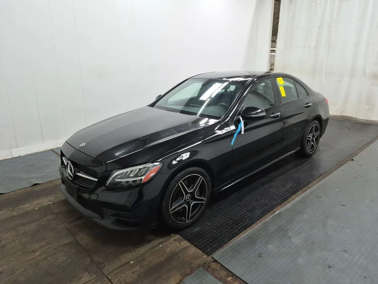 Mercedes-Benz C 300 * 4matic Sedan * CARFAX * ОПЦИЯ ЗА ФИНАНСИРАНЕ | Auto.bg — изображение 1 Mercedes-Benz C 300 * 4matic Sedan * CARFAX * ОПЦИЯ ЗА ФИНАНСИРАНЕ | Auto.bg — изображение 1