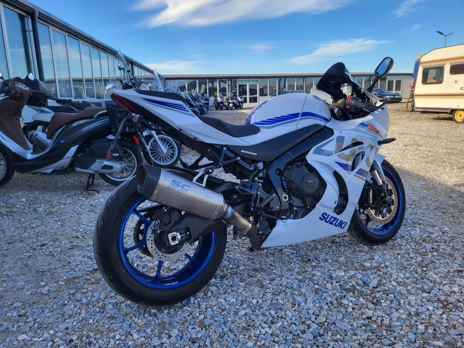 Suzuki Gsxr Лизинг Бартер - изображение 2 | Auto.bg Suzuki Gsxr Лизинг Бартер - изображение 2