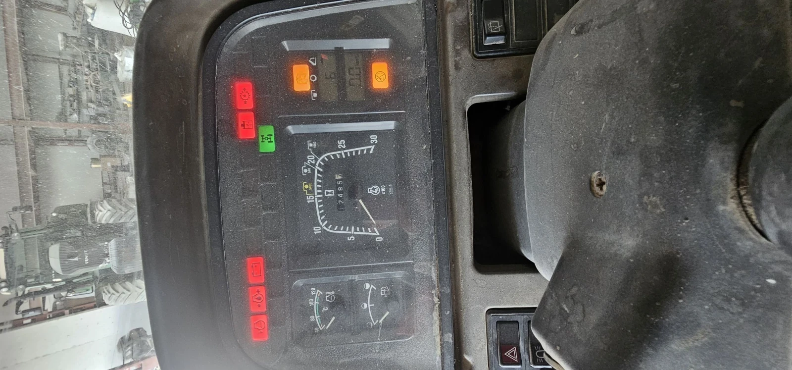 Трактор New Holland 160 - изображение 7 | Auto.bg Трактор New Holland 160 - изображение 7