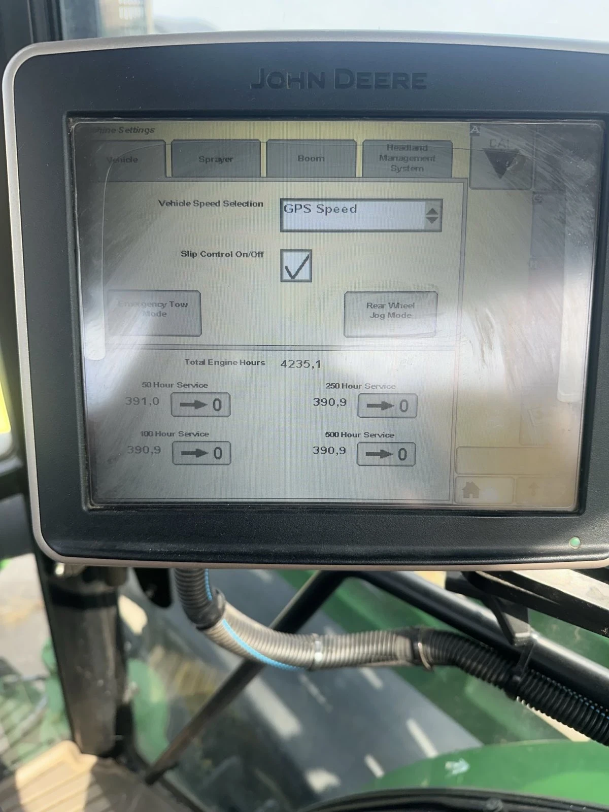 Самоходна пръскачка Друга марка John Deere 4040i - изображение 6 | Auto.bg Самоходна пръскачка Друга марка John Deere 4040i - изображение 6