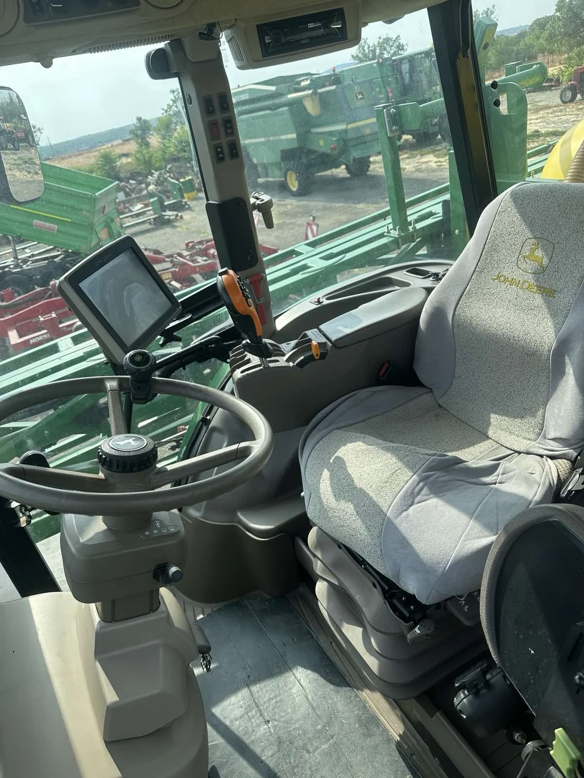 Самоходна пръскачка Друга марка John Deere 4040i - изображение 5 | Auto.bg Самоходна пръскачка Друга марка John Deere 4040i - изображение 5