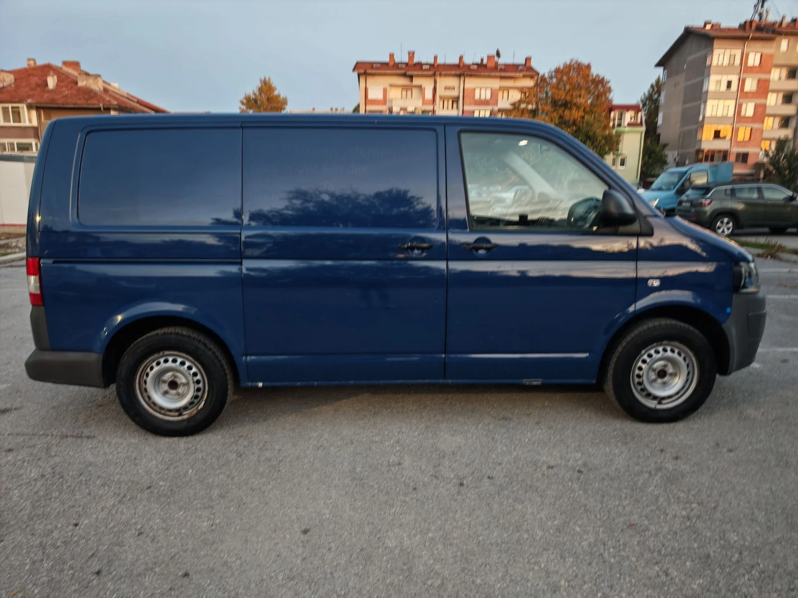 VW Transporter 2.0 TDI KLIMA  - изображение 3 | Auto.bg VW Transporter 2.0 TDI KLIMA  - изображение 3