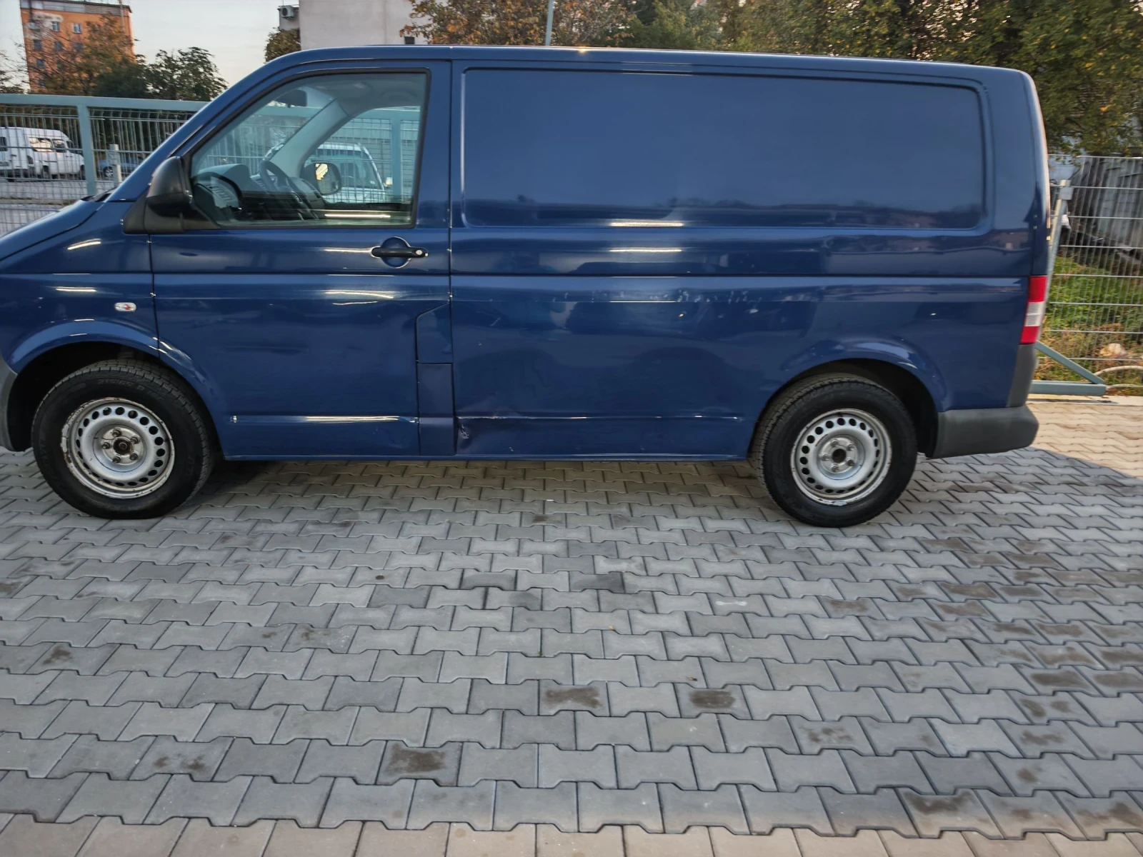 VW Transporter 2.0 TDI KLIMA  - изображение 2 | Auto.bg VW Transporter 2.0 TDI KLIMA  - изображение 2