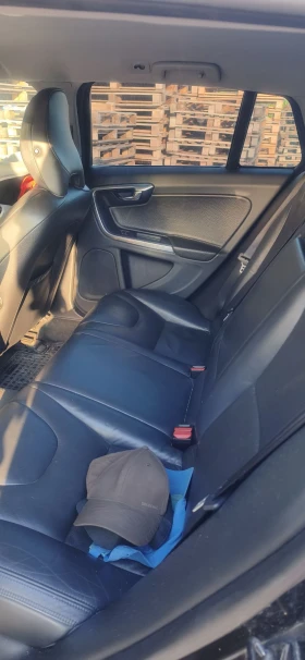 Volvo V60 D3/D4 163hp - 9300 € / 18189.22 лв. - 54771667 14 | Car24.bg Volvo V60 D3/D4 163hp - 9300 € / 18189.22 лв. - 54771667 14