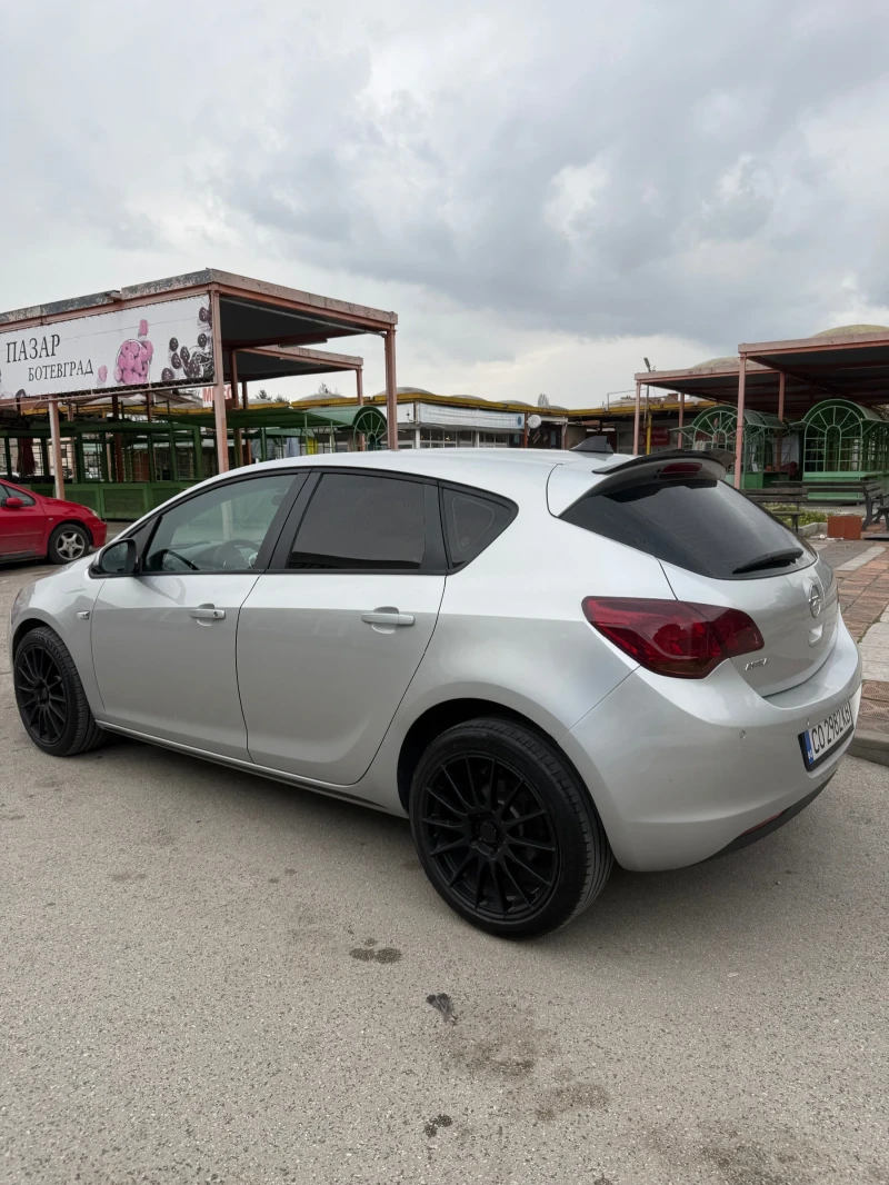 Opel Astra 1.6 , 115к.с. - 4400 € / 8605.65 лв. - 12036852 1 | Car24.bg Opel Astra 1.6 , 115к.с. - 4400 € / 8605.65 лв. - 12036852 1