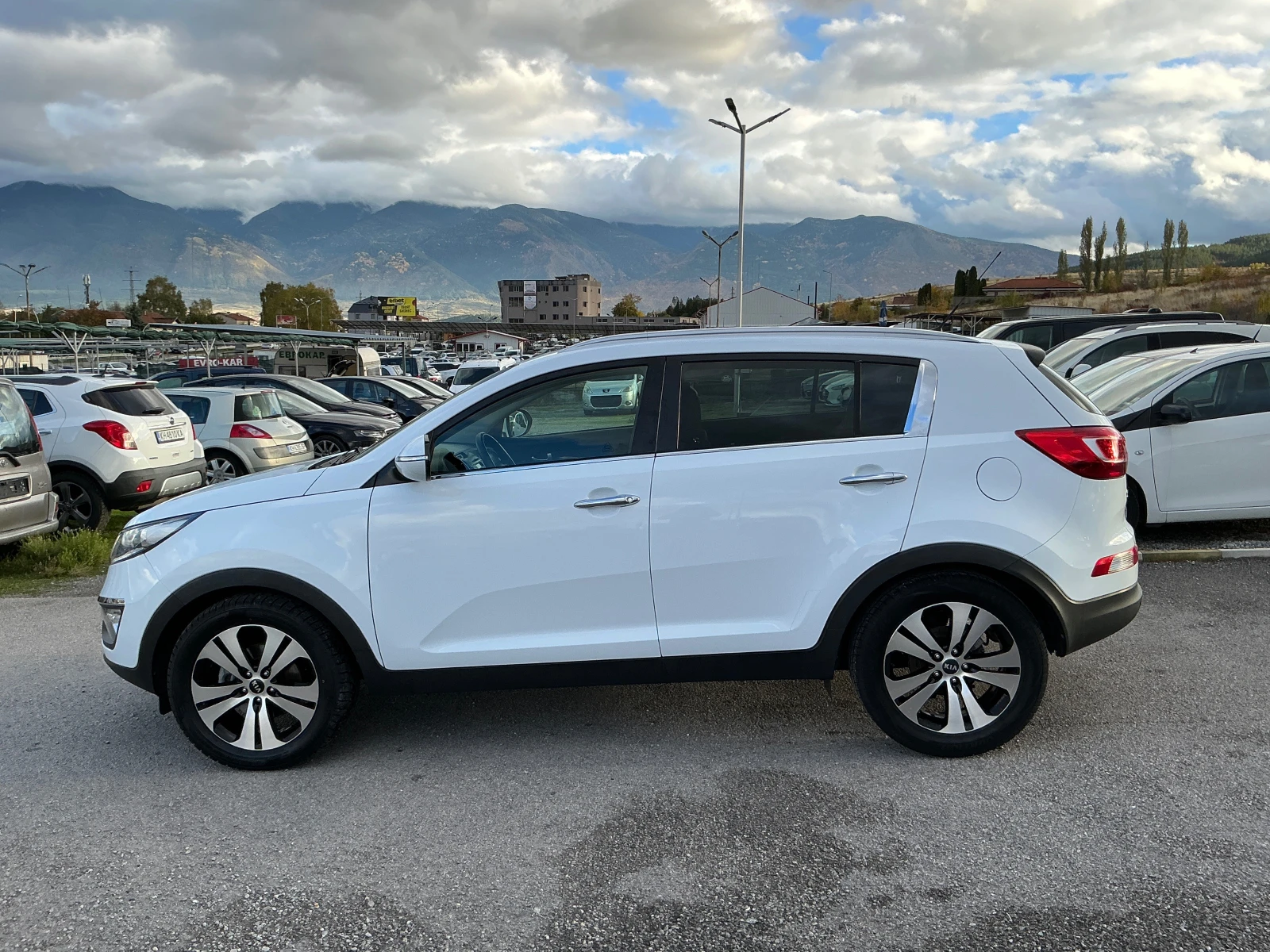 Kia Sportage 1.7 CRDI - изображение 5 | Auto.bg Kia Sportage 1.7 CRDI - изображение 5