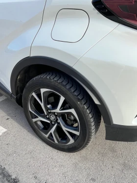 Toyota C-HR - 21500 € / 42050.35 лв. - 56777464 9 | Car24.bg Toyota C-HR - 21500 € / 42050.35 лв. - 56777464 9