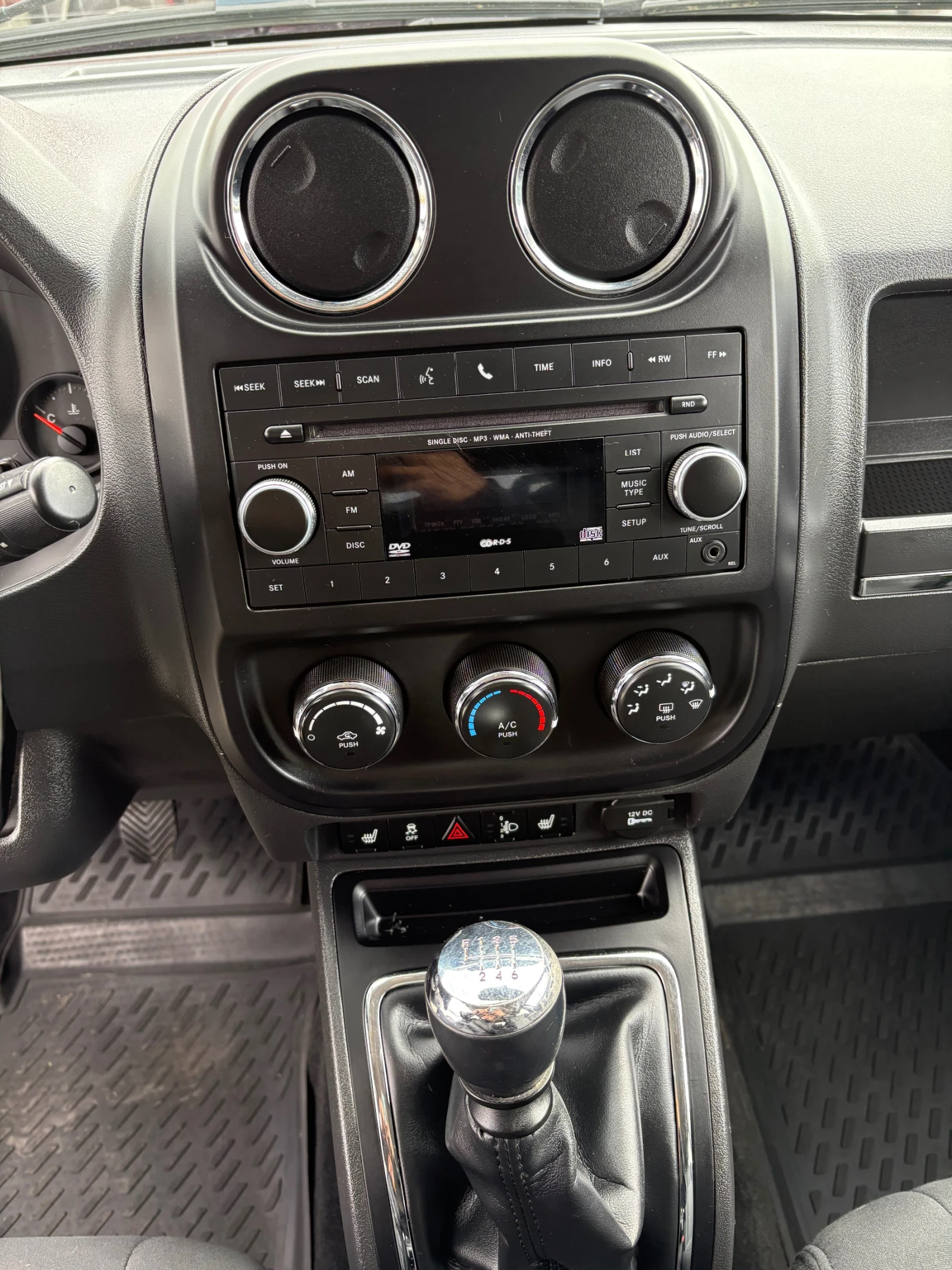Jeep Compass 2.2  - изображение 10 | Auto.bg Jeep Compass 2.2  - изображение 10