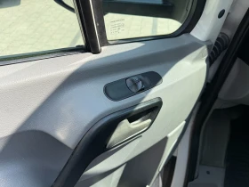 VW Crafter 2.5TDI до 3.5т. 4.20м Климатроник | Auto.bg — изображение 17 VW Crafter 2.5TDI до 3.5т. 4.20м Климатроник | Auto.bg — изображение 17