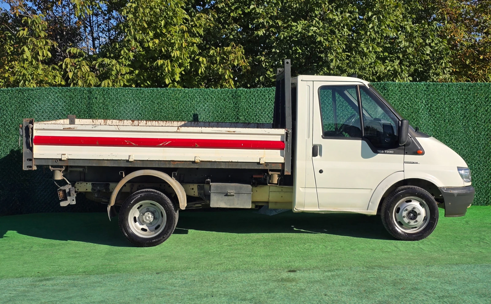 Ford Transit 2.4TD* 125кс* САМОСВАЛ - изображение 4 | Auto.bg Ford Transit 2.4TD* 125кс* САМОСВАЛ - изображение 4