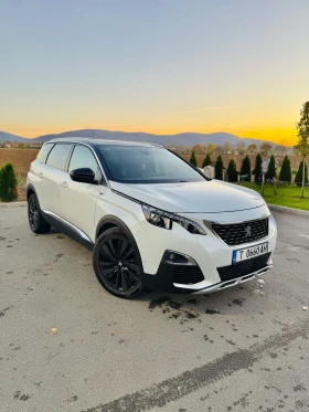 Снимка Peugeot 5008