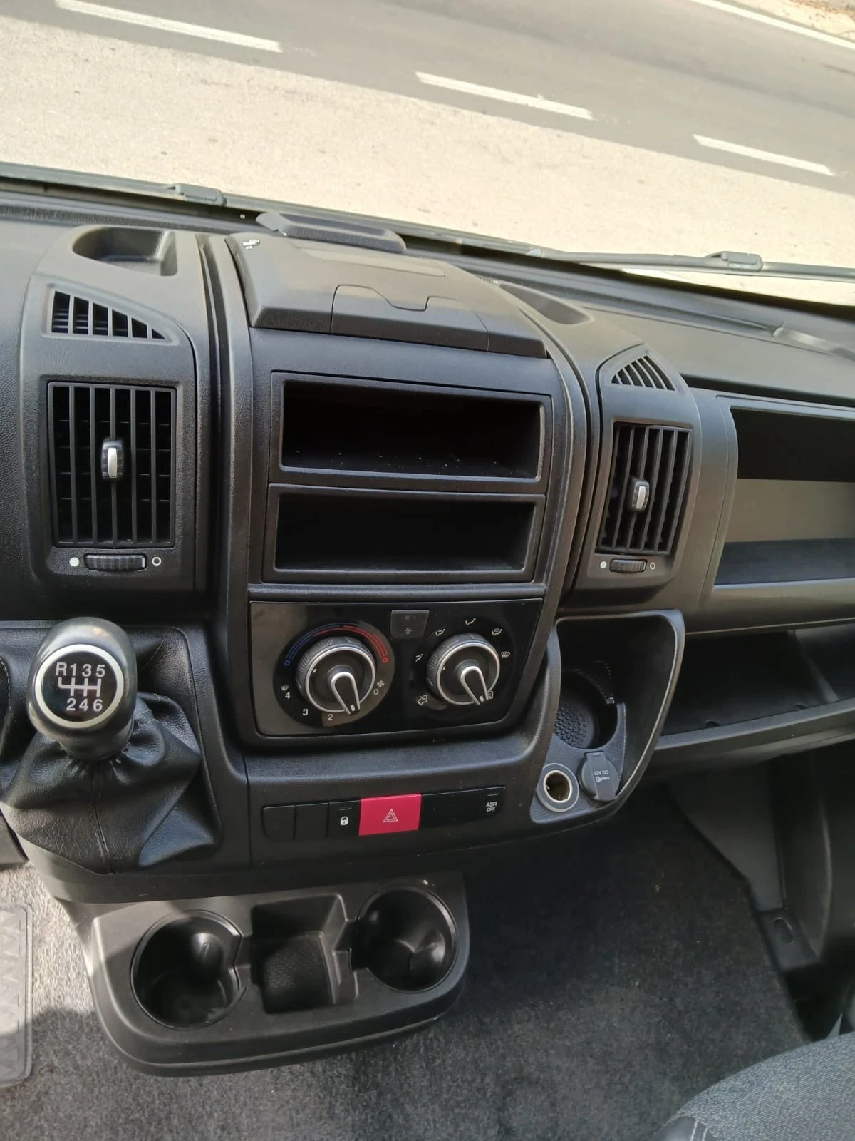 Fiat Ducato 2.3 multijet 130 коня най Дългия и най Високия - изображение 8 | Auto.bg Fiat Ducato 2.3 multijet 130 коня най Дългия и най Високия - изображение 8