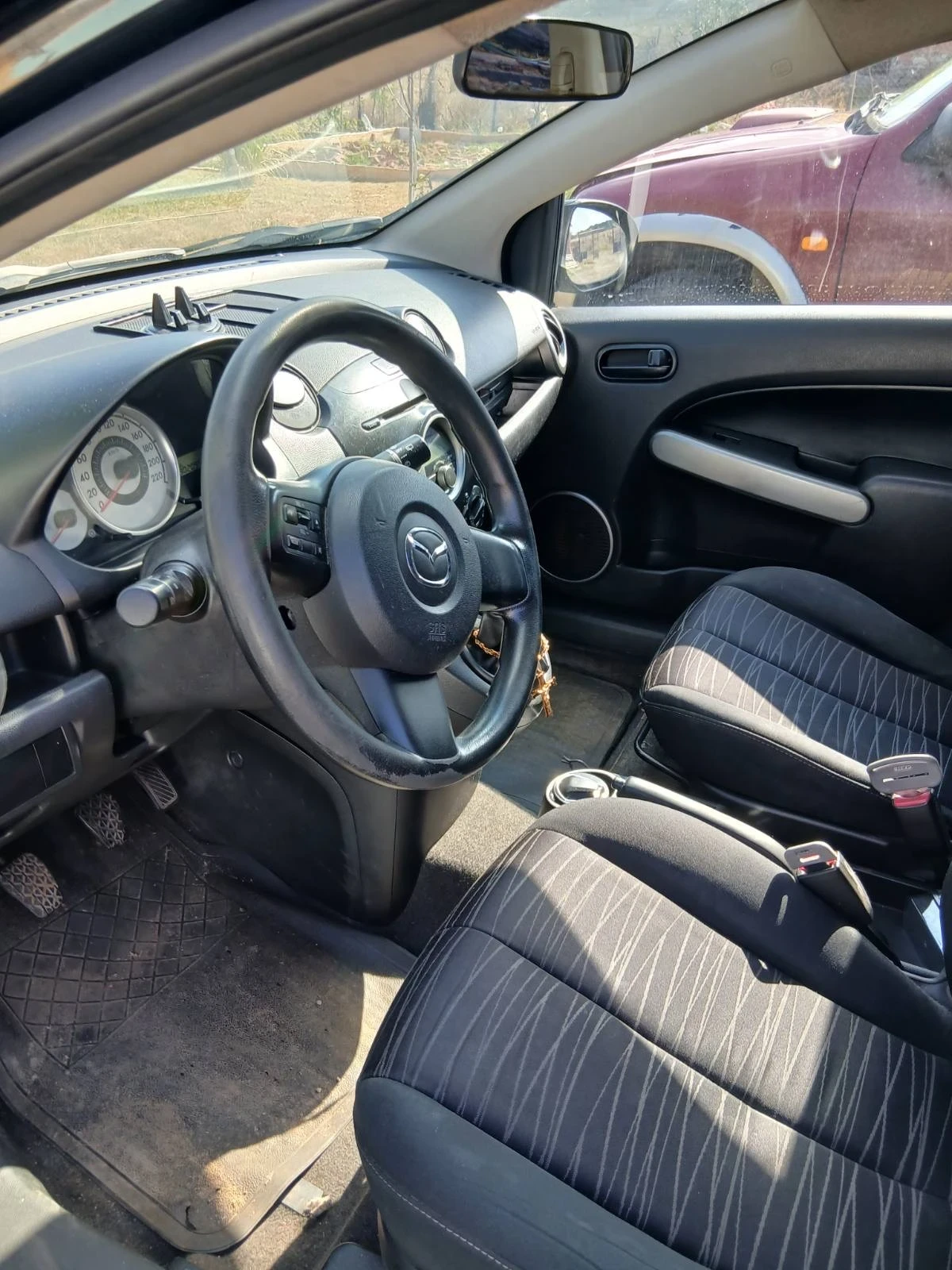 Mazda 2  - изображение 4 | Auto.bg Mazda 2  - изображение 4