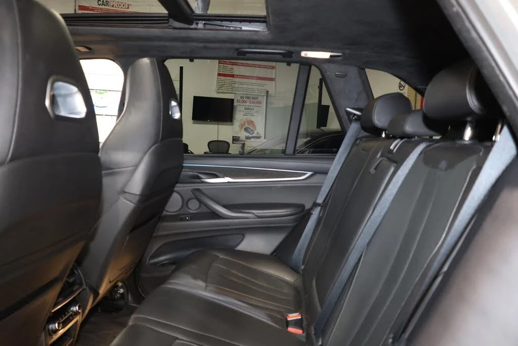 BMW X5M HARMAN/KARDON* ОБДУХВАНЕ* BLINDSPOT* CAM* KEYLESS* - изображение 10 | Auto.bg BMW X5M HARMAN/KARDON* ОБДУХВАНЕ* BLINDSPOT* CAM* KEYLESS* - изображение 10