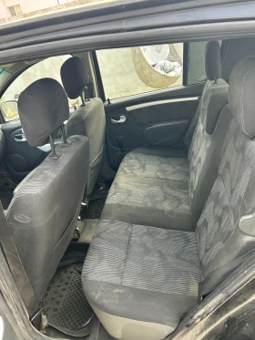 Dacia Sandero 1.6 Газ/бензин Климатик - 2000 лв. / 1022.58 € - 94264817 7 | Car24.bg Dacia Sandero 1.6 Газ/бензин Климатик - 2000 лв. / 1022.58 € - 94264817 7