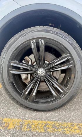 VW Tiguan BLACK LINE * R LINE * БЕЗ ИНЦИДЕНТИ * CARFAX * | Auto.bg — изображение 13 VW Tiguan BLACK LINE * R LINE * БЕЗ ИНЦИДЕНТИ * CARFAX * | Auto.bg — изображение 13