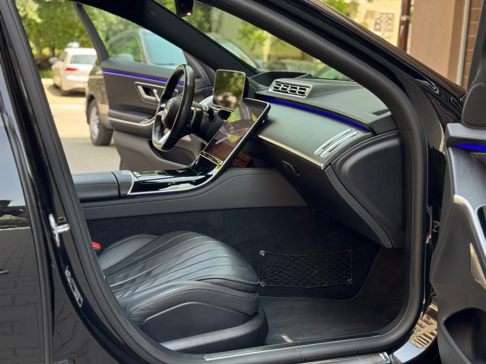 Mercedes-Benz S 400 4 Matic AMG Line * Pano * Black Edition - изображение 9 | Auto.bg Mercedes-Benz S 400 4 Matic AMG Line * Pano * Black Edition - изображение 9