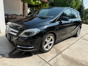 Mercedes-Benz B 180 * PREMIUM* Автоматик* Дистроник* Navi* LED* - Car24.bg Mercedes-Benz B 180 * PREMIUM* Автоматик* Дистроник* Navi* LED*