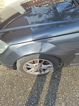 Mercedes-Benz C 220 Elegans - 4666 € / 9125.90 лв. - 79111103 2 | Car24.bg Mercedes-Benz C 220 Elegans - 4666 € / 9125.90 лв. - 79111103 2