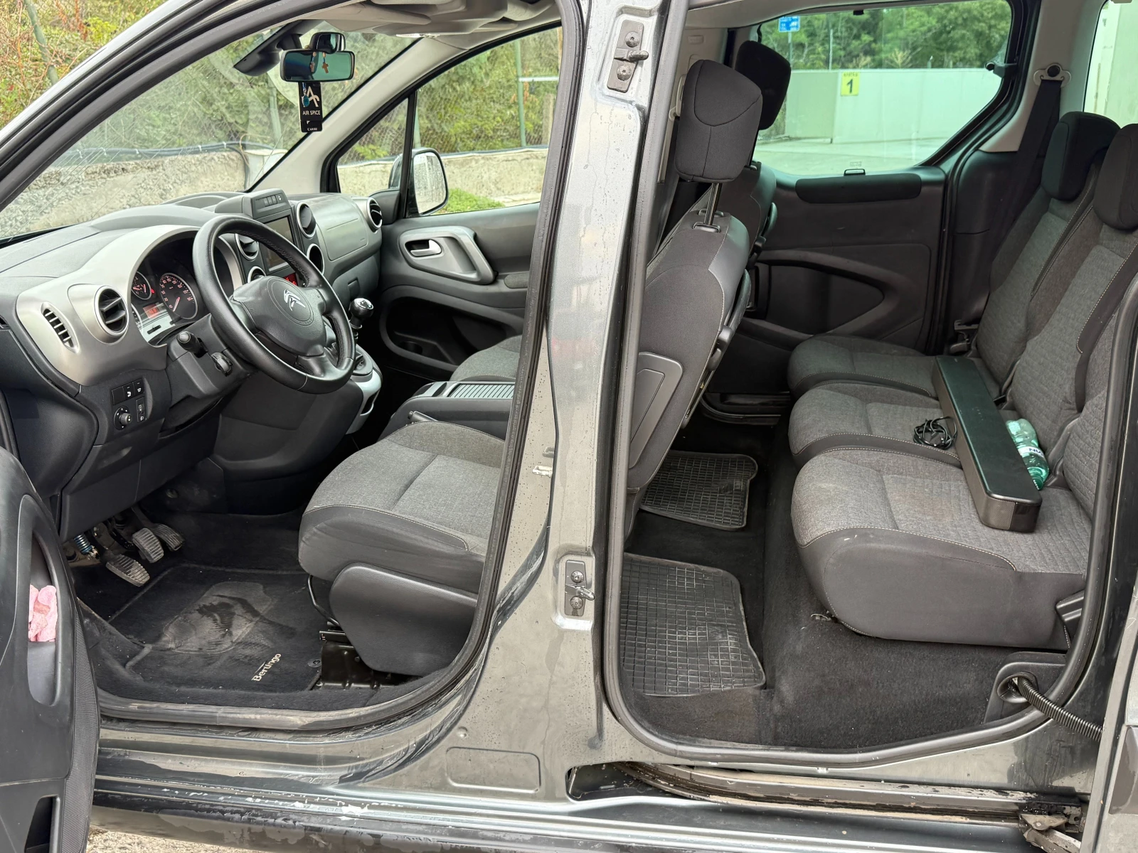 Citroen Berlingo  1.6-120к.с BlueHDI MULTISPACE!EURO 6 - изображение 9 | Auto.bg Citroen Berlingo  1.6-120к.с BlueHDI MULTISPACE!EURO 6 - изображение 9