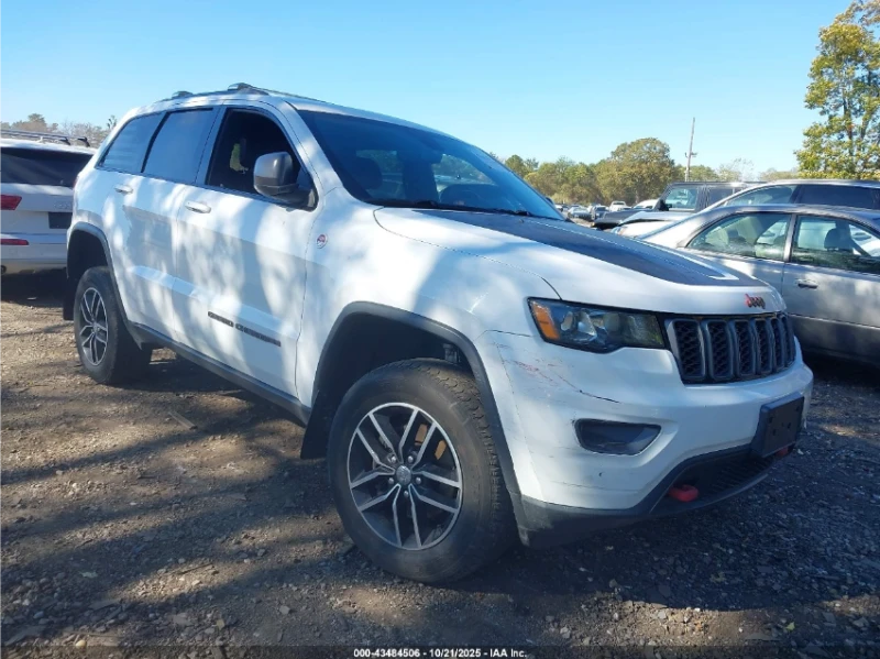 Jeep Grand cherokee TRAILHAWK / 4X4 / ОБДУХВАНЕ / ПОДГРЕВИ / - 27500 лв. / 14060.53 € - 23903826 1 | Car24.bg Jeep Grand cherokee TRAILHAWK / 4X4 / ОБДУХВАНЕ / ПОДГРЕВИ / - 27500 лв. / 14060.53 € - 23903826 1