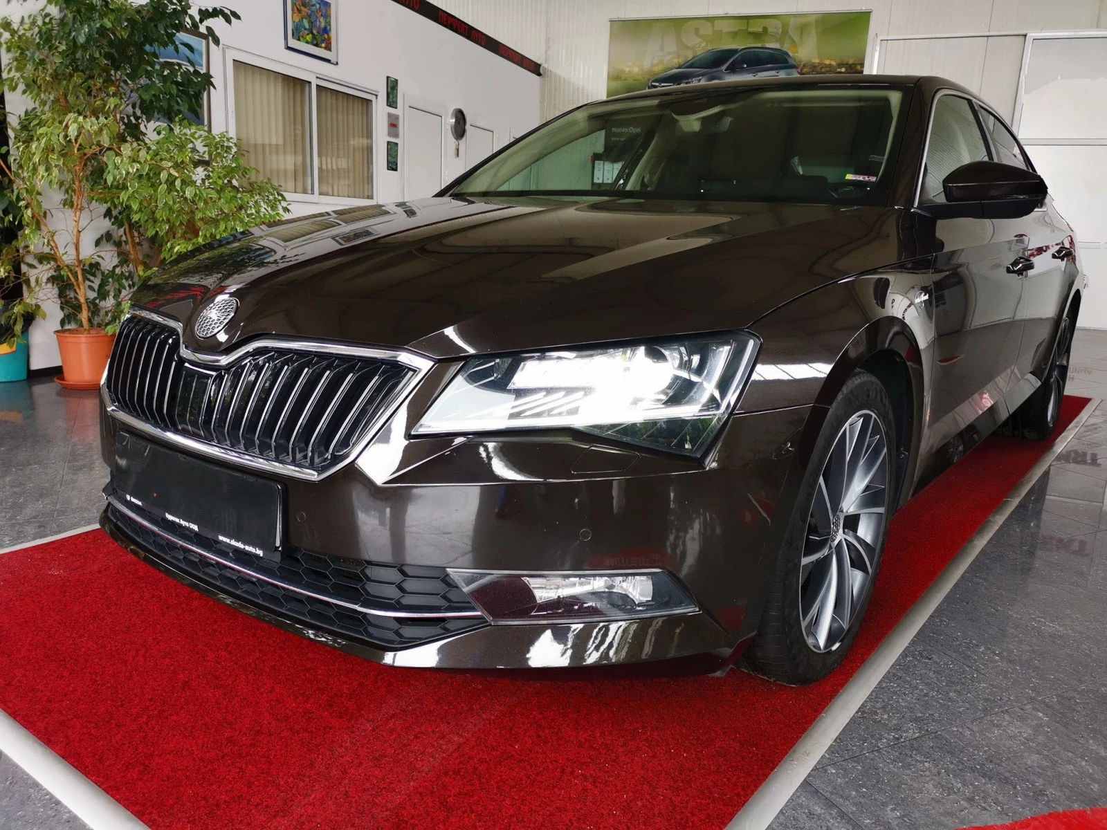 Skoda Superb L&K 4х4 7DSG - изображение 3 | Auto.bg Skoda Superb L&K 4х4 7DSG - изображение 3