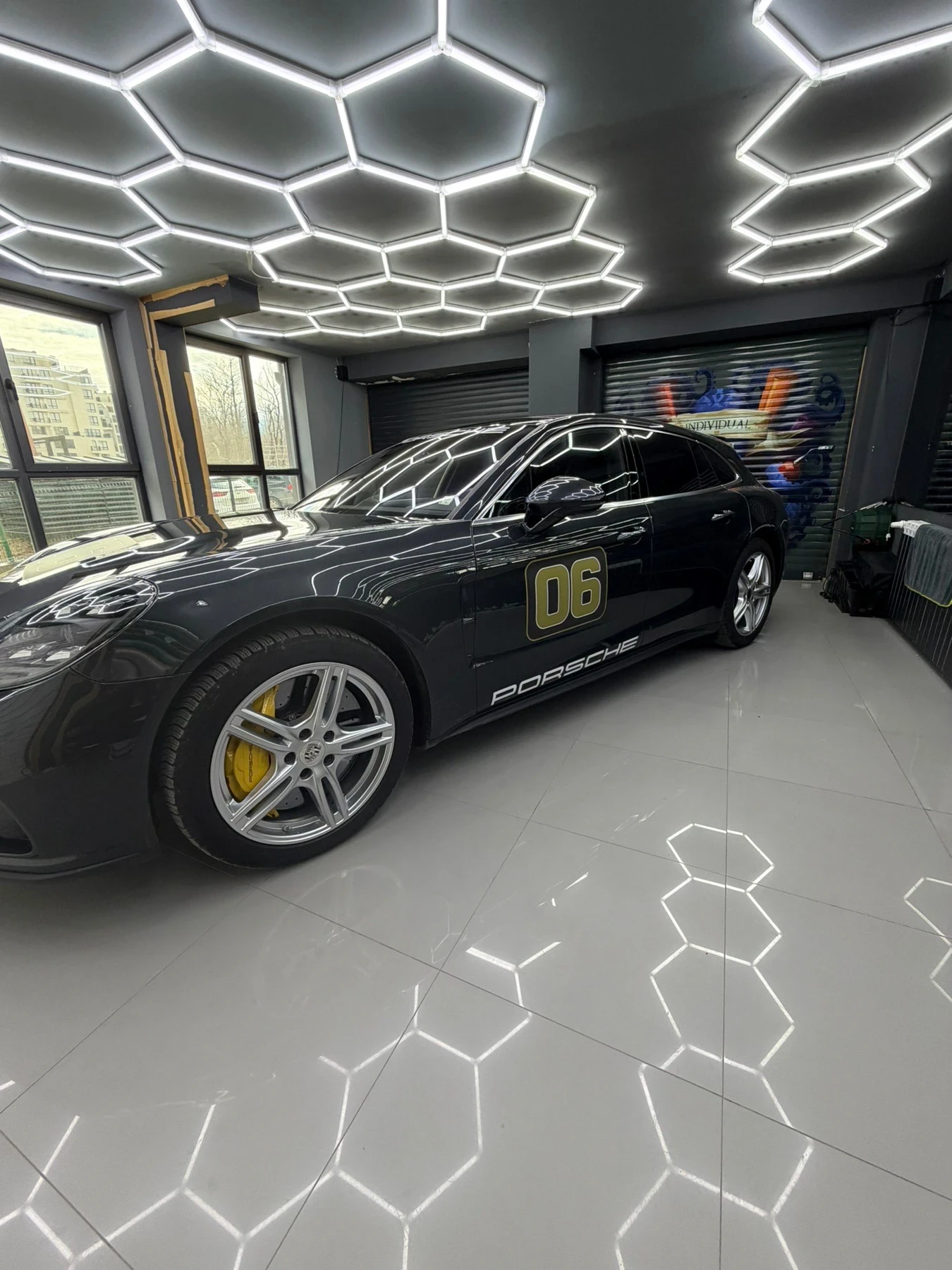 Porsche Panamera Turbo Sport Turismo 4.0 V8 4x4 TV | Auto.bg — изображение 1 Porsche Panamera Turbo Sport Turismo 4.0 V8 4x4 TV | Auto.bg — изображение 1